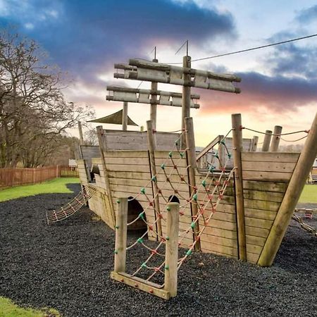 Apple Tree Lodge Hot Tub 3 Bedroom 2 Bars Morpeth Kültér fotó