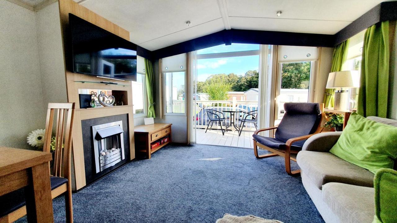 Apple Tree Lodge Hot Tub 3 Bedroom 2 Bars Morpeth Kültér fotó